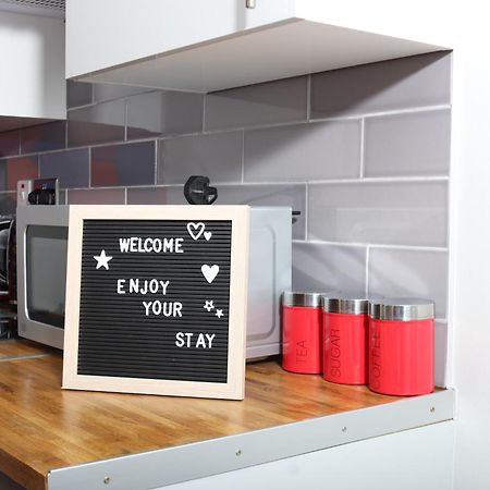 Cosy Studio With Kitchenette And Private Bathroom - 15Mins To Central London! Exterior foto