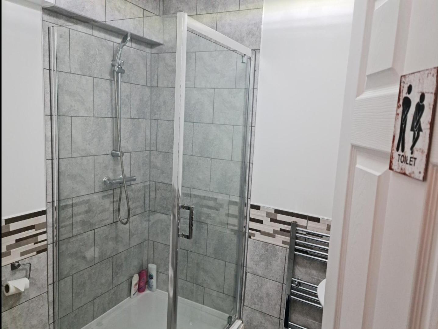 Cosy Studio With Kitchenette And Private Bathroom - 15Mins To Central London! Exterior foto