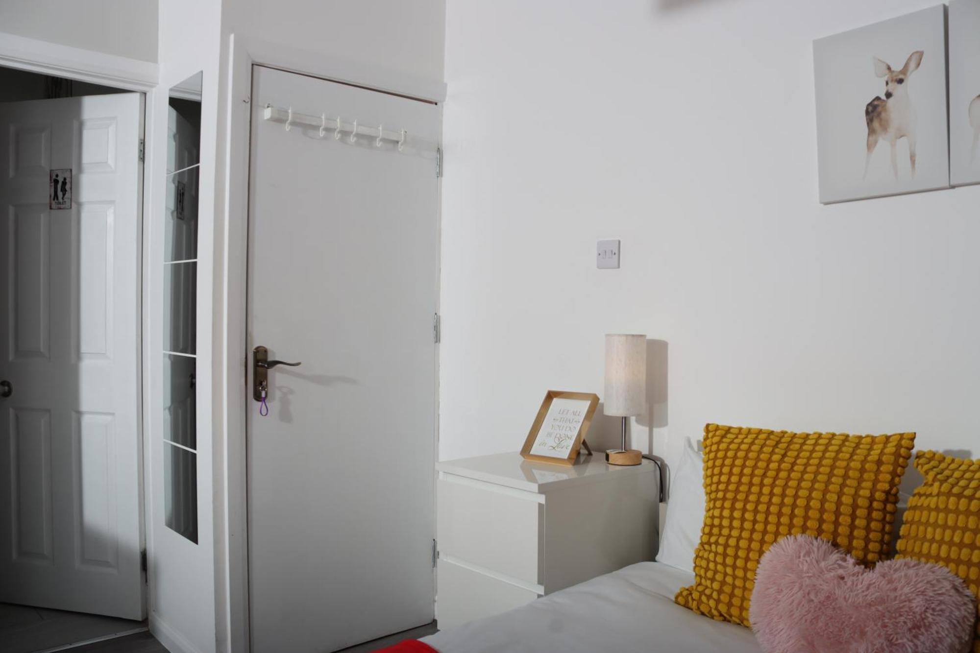 Cosy Studio With Kitchenette And Private Bathroom - 15Mins To Central London! Exterior foto